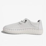 Կաշվե սպորտային կոշիկներ՝ շնչող պերֆորացիա, օրթոպեդիկ սուպինատոր, 4 ամսվա երաշխիք։ Кожаные кеды с перфорацией, ортопедическим супинатором и гарантией 4 месяца. Leather sneakers with breathable perforation, orthopedic support, and a 4-month warranty.