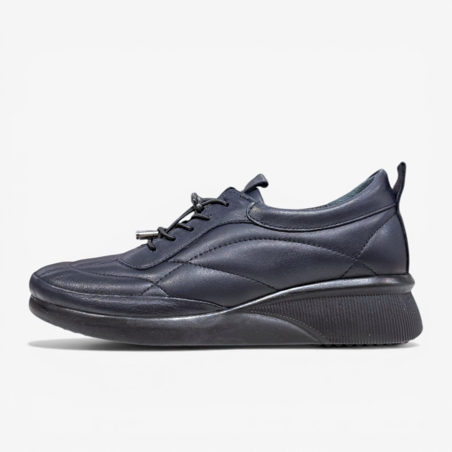 Կաշվե հարմարավետ կոշիկներ՝ էլաստիկ կապիչներ ֆիքսատորով, թեթև հարթակ, 4 ամսվա երաշխիք։ Удобная кожаная обувь с эластичными шнурками и фиксатором, легкая платформа, гарантия 4 месяца. Leather comfort shoes with elastic laces and a toggle, light platform sole, 4-month warranty.