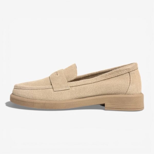 Լոֆերներ բնական զամշից՝ slip-on հագնում, փափուկ ներբան, օրթոպեդիկ սուպինատոր, 4 ամսվա երաշխիք։ Лоферы из натуральной замши: slip-on, мягкая стелька, ортопедический супинатор, гарантия 4 месяца. Natural suede loafers: easy slip-on wear, soft footbed, orthopedic support, 4-month warranty.