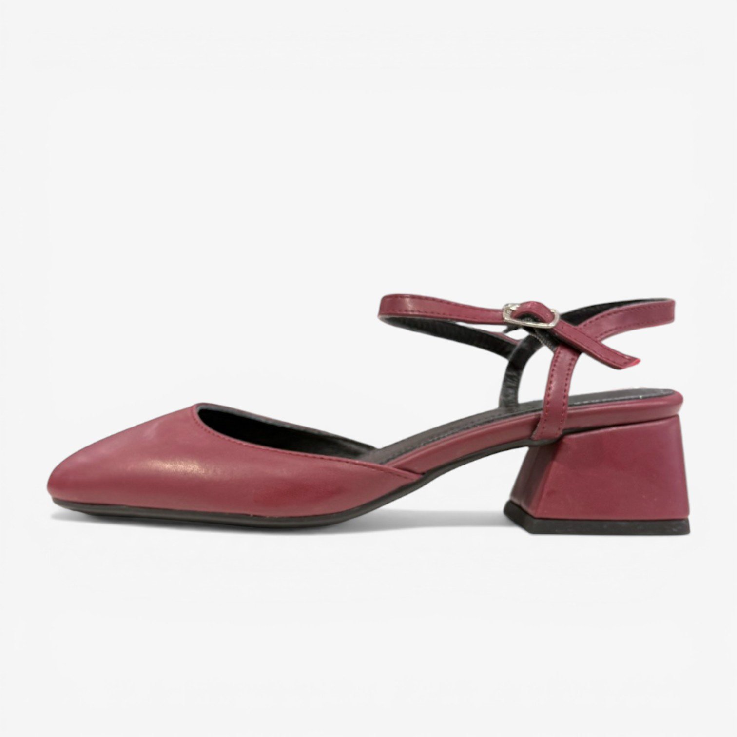 Slingback Heels – Excellent Comfort (7) Սլինգբեք կոշիկներ՝ կարգավորվող գոտի, կայուն կրունկ, 4 ամսվա երաշխիք։ Туфли slingback: регулируемый ремешок, устойчивый каблук, гарантия 4 месяца. Slingback heels with an adjustable strap, stable block heel, and a 4-month warranty.