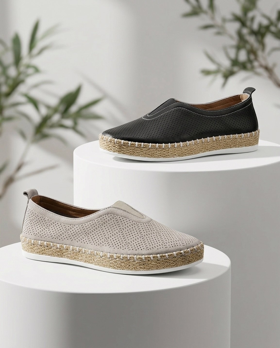 Պերֆորացված սլիպոն կոշիկներ՝ շնչող, հեշտ հագնվող և հարմարավետ առօրյա ընտրություն։ Перфорированные слипоны — удобная и легкая модель для повседневного образа. Perforated slip-on shoes for a breathable, comfortable, easy-to-wear everyday look.