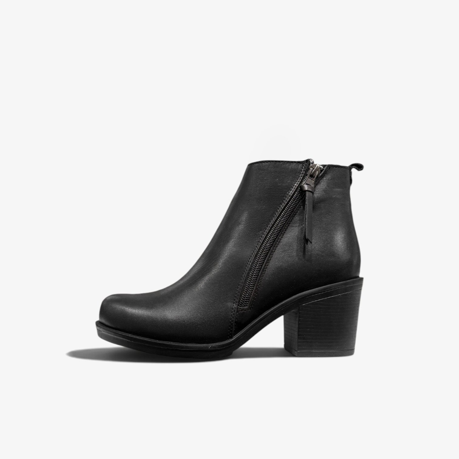 Women’s Ankle Boots – Excellent and Comfortable Choice (1) Կանացի կոշիկ՝ բարձր և կայուն կրունկով։ Կողային կայծակաճարմանդ և էլեգանտ կարճաճիտ ձևավորում։ Женские ботильоны на высоком устойчивом каблуке. Боковая молния и элегантный дизайн. Women’s Ankle Boots with a high, stable heel. Side zipper and an elegant design.