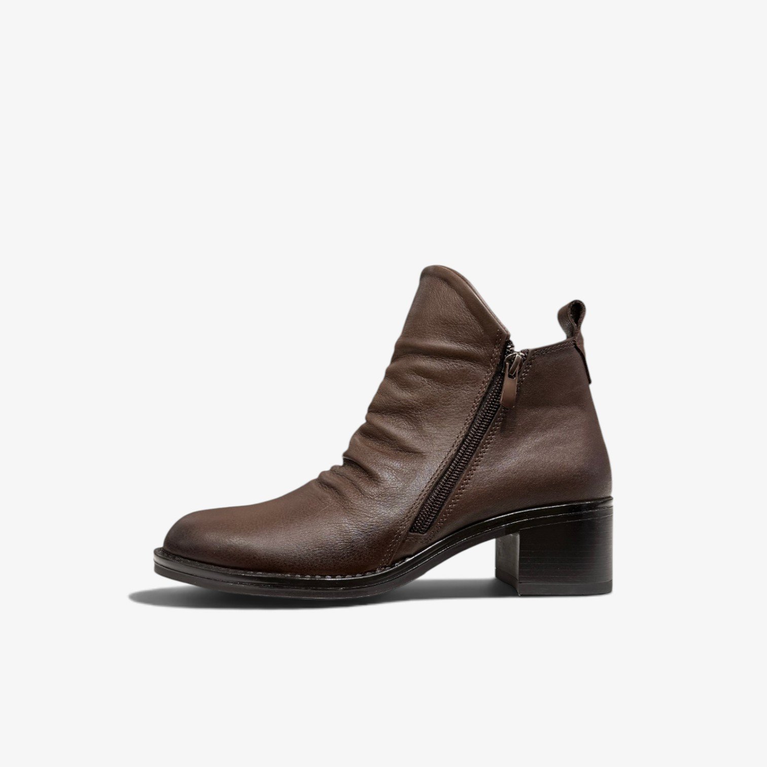 Women’s Heels – Excellent and Comfortable Choice (1) Կանացի կոշիկ՝ բարձր և կայուն կրունկով։ Կողային կայծակաճարմանդ և էլեգանտ ձևավորում։ Женские туфли на высоком устойчивом каблуке. Боковая молния и элегантный дизайн. Women’s Heels with a high, stable heel. A side zipper and elegant design.
