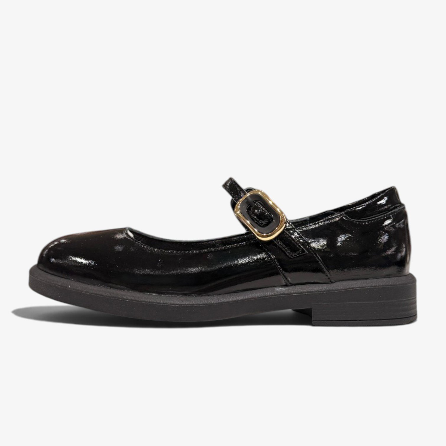 Women’s Mary Jane Shoes – Perfect and Comfortable (7) Կանացի Մերի Ջեյն կոշիկներ՝ ճարմանդով ժապավենով, փայլուն մակերեսով և ցածր լայն կրունկով։ Նրբաճաշակ ու հարմարավետ ընտրություն առօրյայի համար։ Женские туфли Mary Jane с ремешком и пряжкой, глянцевой поверхностью и низким широким каблуком. Элегантный выбор на каждый день. Women’s Mary Jane shoes with a buckle strap, glossy finish, and low wide heel. An elegant and comfortable choice for everyday wear.