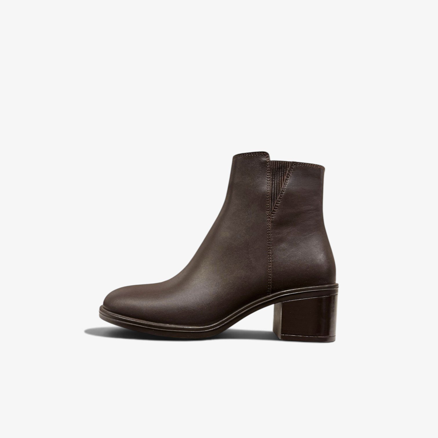 Women’s Shoes with German Waterproof Stretch (1) Կանացի կոշիկ՝ Գերմանական ջրակայուն stretch-ով և կայուն հաստ կրունկով։ Հարմարավետ ընտրություն ամեն օրվա համար։ Женская обувь с немецким водостойким stretch-материалом и устойчивым широким каблуком. Удобный выбор на каждый день. Women’s Shoes with German Waterproof Stretch and a stable block heel. A comfortable choice for everyday wear.